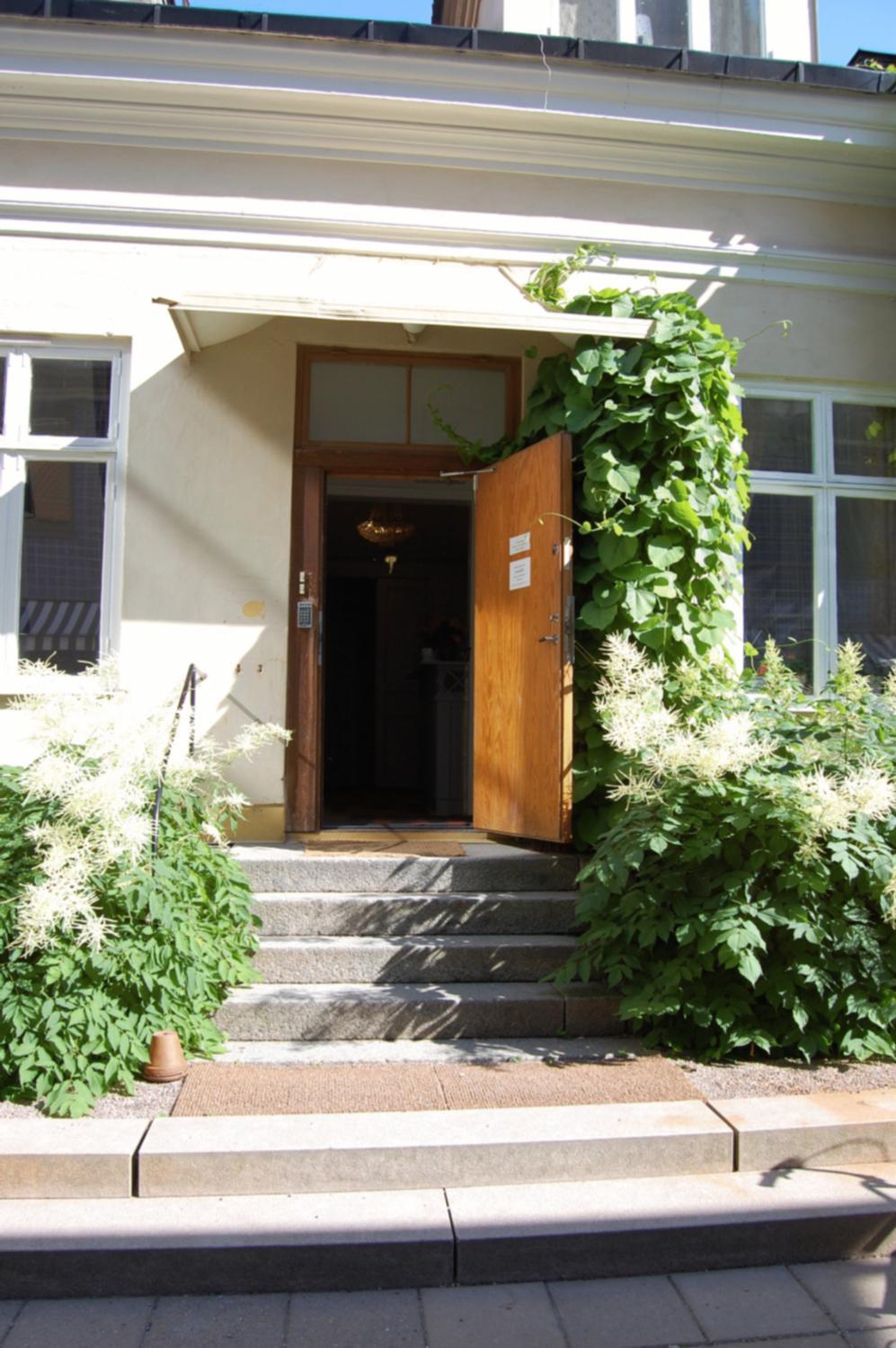 Vandrarhem Uppsala Kungsaengstorg Buitenkant foto